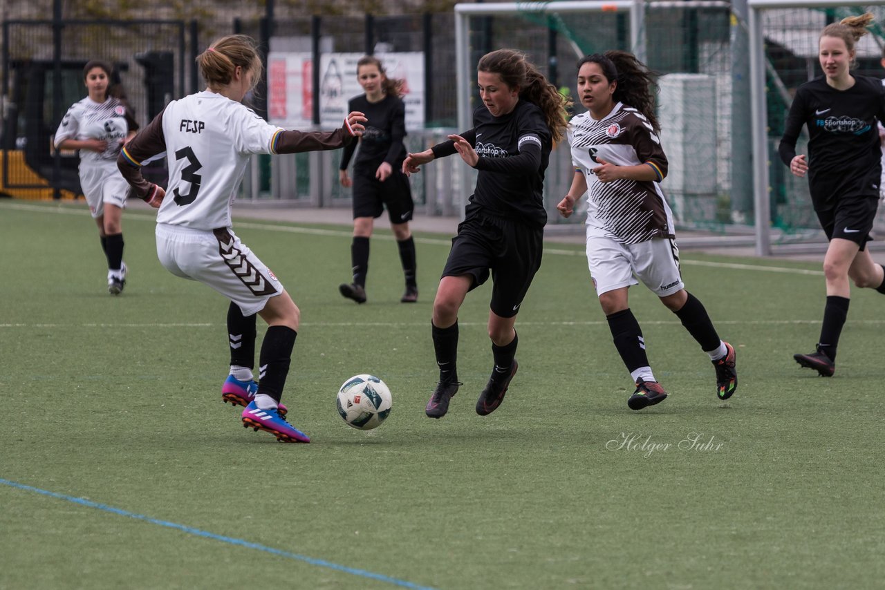 Bild 187 - B-Juniorinnen St.Pauli - C-Juniorinnen SV Steinhorst : Ergebnis: 1:2